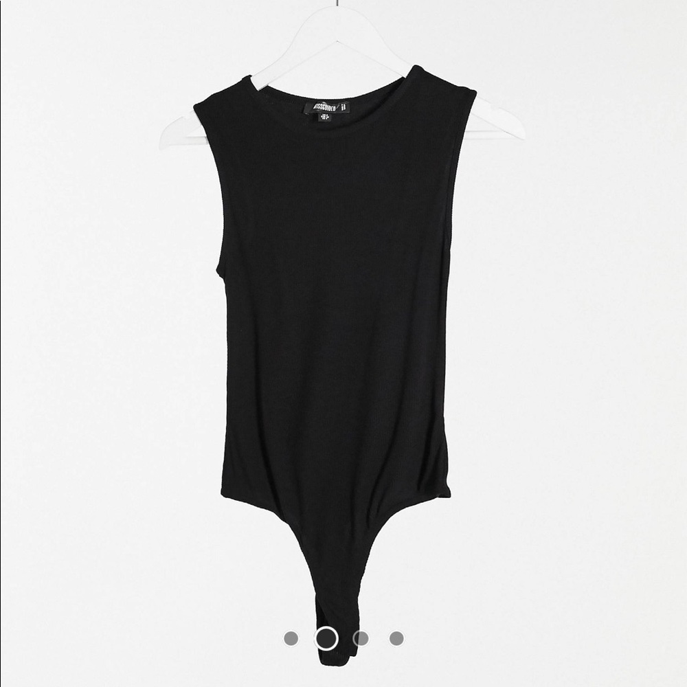 2 bodysuits that come in a pack